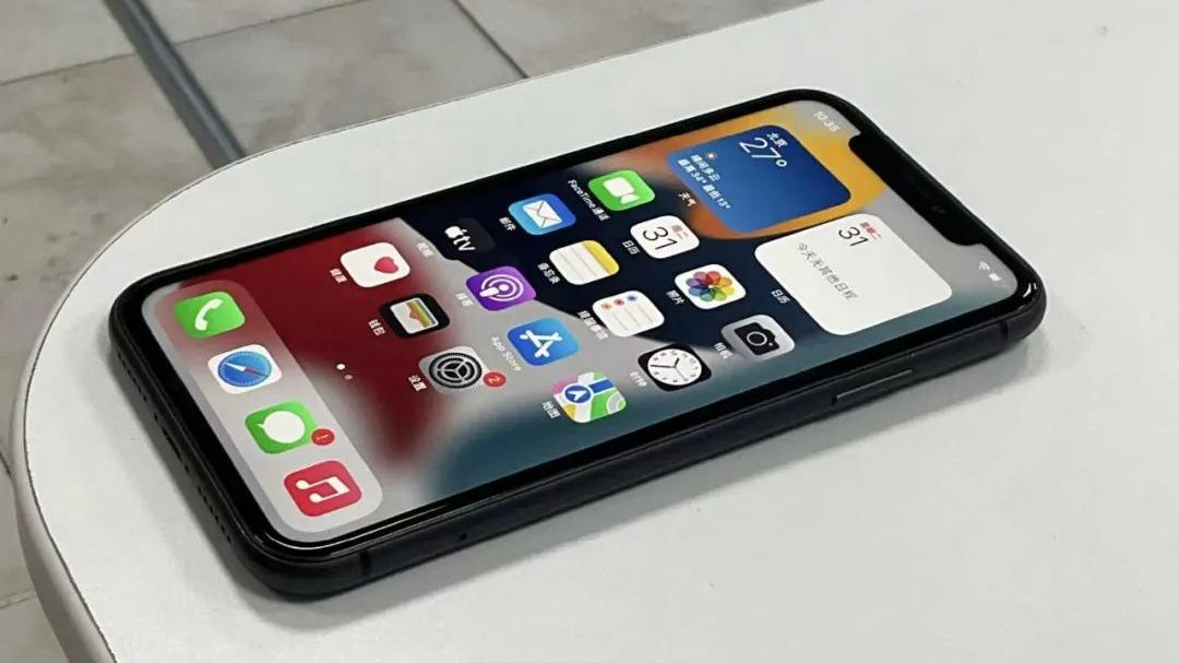 iphone xr|为什么它是最值得购买的二手苹果机，而不是iPhone XR？