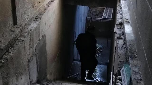 2011年，男人独自挖6米深地窖，囚禁6名女性，又是如何让被发现的