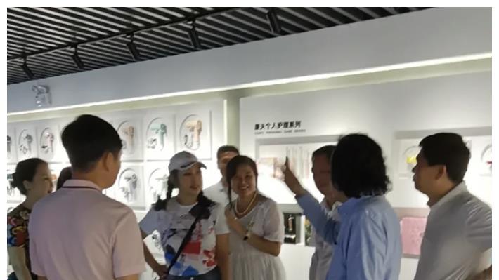 修图|刘晓庆彻底豁出去了，不修图也无所谓了！