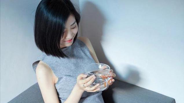 案例：女子怀胎八个月命丧酒店，男子：过于兴奋了