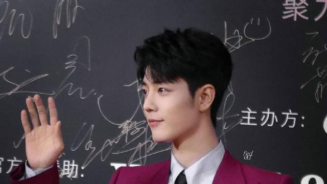 肖战|肖战四年的采访对比：台词功底进步明显，声线磁性，状态如初