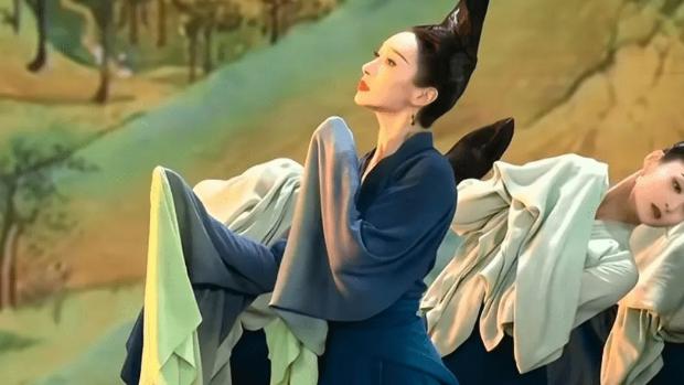 艺术生|90后北舞毕业生因“青绿腰”走红，叫人过目难忘，网友：太美了
