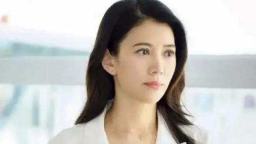 杂志|《盛装》当主流杂志遇到了时代的潮流，应该如何转型才能够顺流而下？