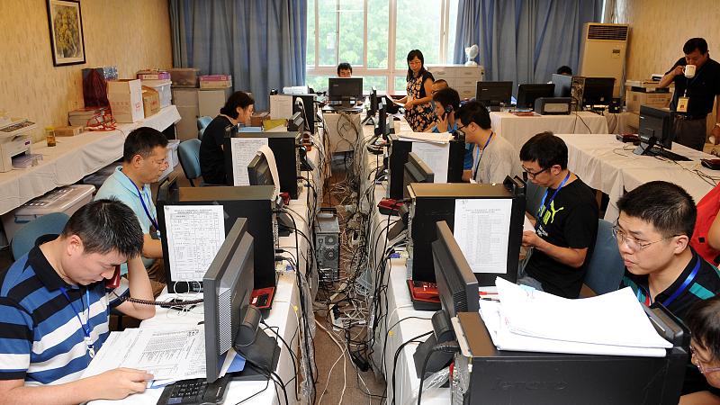 |经常主动请示汇报工作，与从不主动请示汇报，哪种发展前景更好？