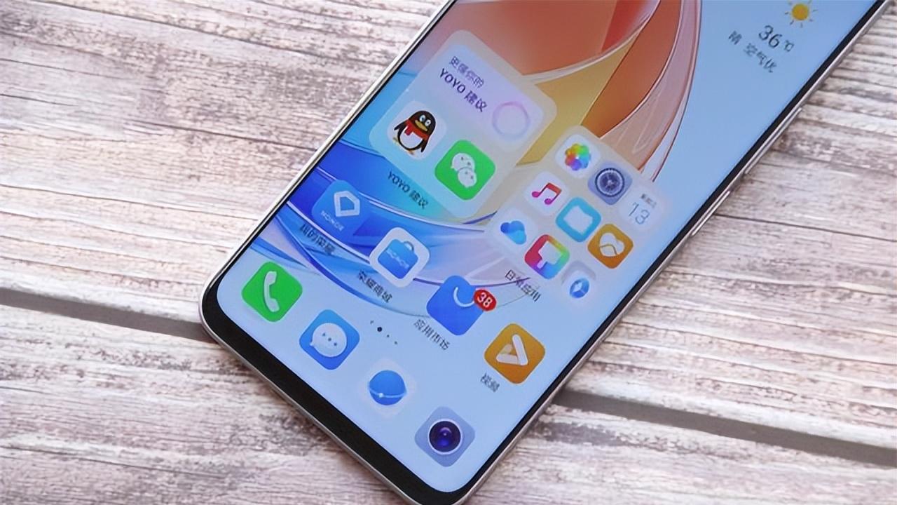 荣耀|13GB+40W闪充，发布仅两个月跌至1339元，荣耀新机沦为标准千元机