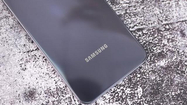 苹果|三星终于发力！6400万像素+1T拓展+骁龙芯，128GB售价相当亲民