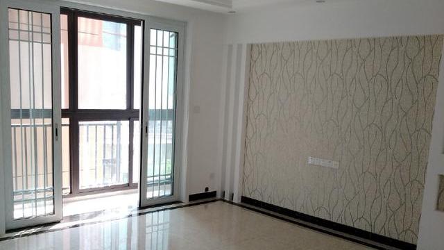 晒晒老公亲自打造的新房，耗时半年，前后花12万，电视墙有亮点！