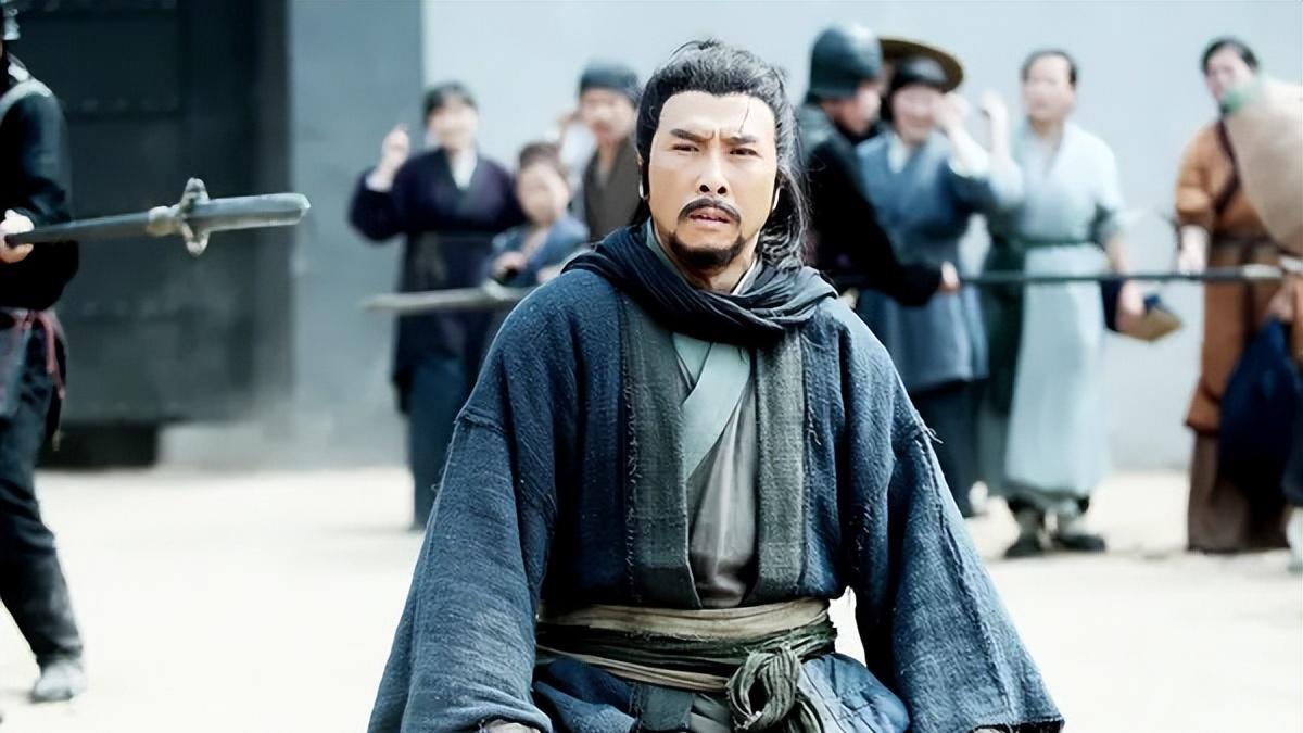 甄子丹|耗资2亿，甄子丹《搜救》单日票房仅10万，但他的这部新片要来了