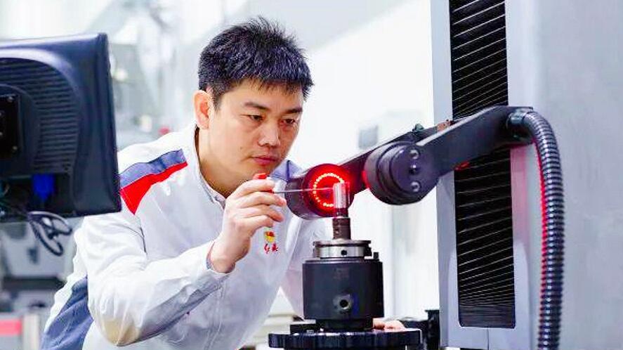 职业教育|杨永修从大专生到“卓越工程师”，职业教育，大有可为