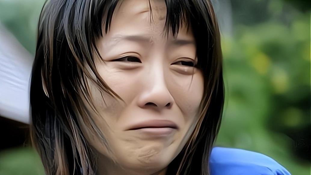 11年女童连遭两车碾压，18个过路人不救，拾荒阿婆救起后现今如何