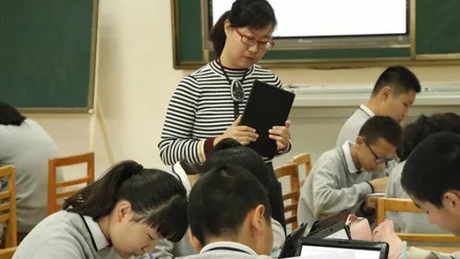 求职|家长提出建议，老师只能领九个月的工资，寒暑假自己找工作