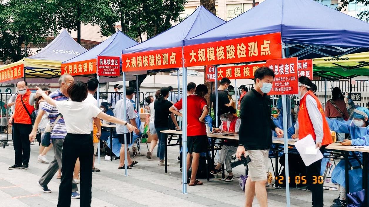 梅瓶|“家有郎红，吃穿不愁”，清康熙郎窑红梅瓶入藏记（十二）