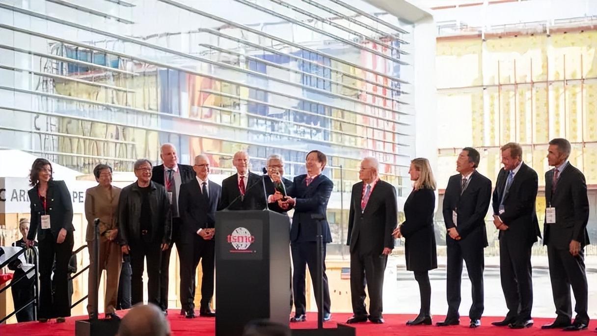 芯片|一觉醒来，美国芯片的遮羞布被自己人撕下，中国芯片原来这么强