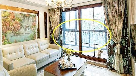 卧室阳台好还是客厅阳台好？我家开始就不听劝，入住才知是个坑