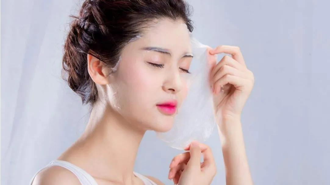 戴燕妮 面膜到底有些什么用处呢？