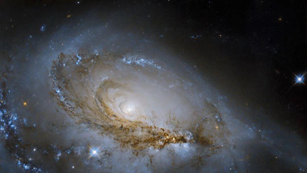 哈勃望远镜拍摄到有史以来最漂亮的螺旋星系