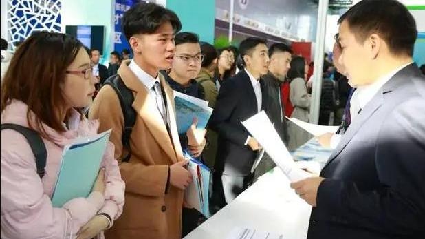 求职|大数据告诉我，考上本科已经超过很多人，可找工作为何还那么难