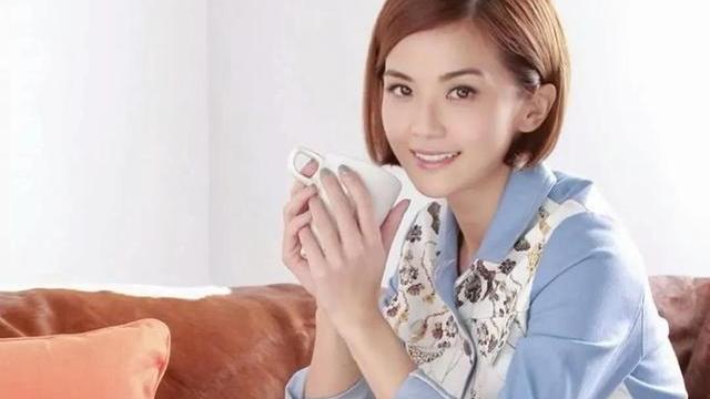 郑中基|当初郑中基对对蔡卓妍说：结婚可以，要向外界隐瞒，不能要孩子