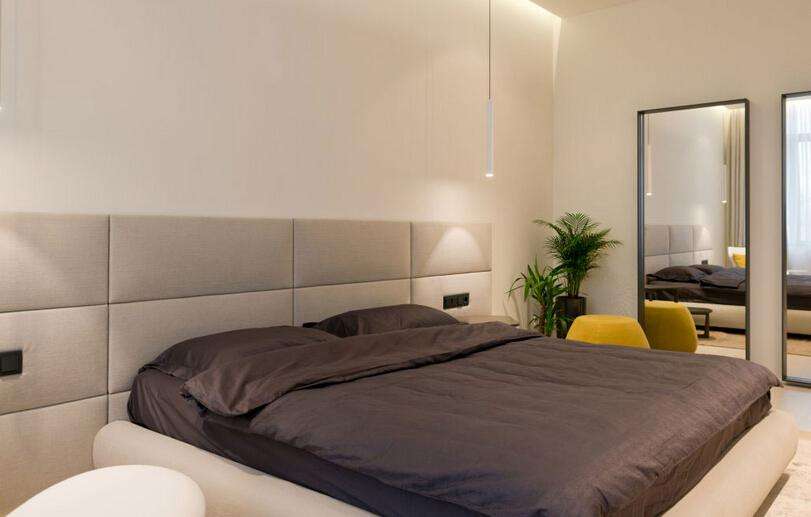 卧室床如何摆放？做好这“3不靠3不放”，你想失眠都难！