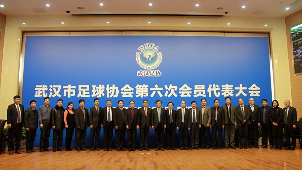 下午1点！李铁案扩展到足协，前官员也被带走，被曝染指球员交易