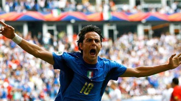 意大利队|2006年世界杯冠军意大利到底有多强？球迷：防守进攻都太犀利！