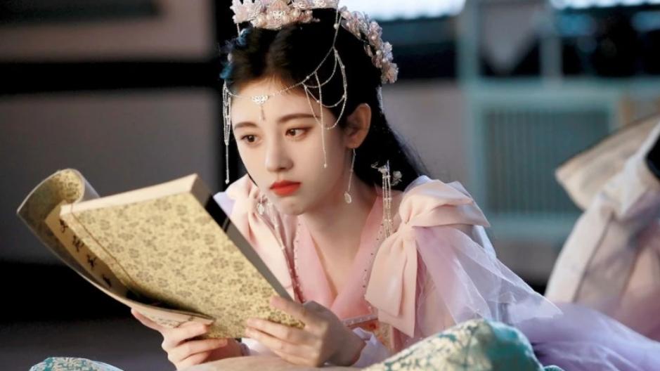 鞠婧祎|单从采访和综艺来说，鞠婧祎地性格上，有我非常认可、欣赏的地方