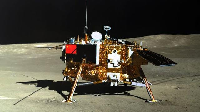 登陆月球背面难，还是登陆月球南极难？