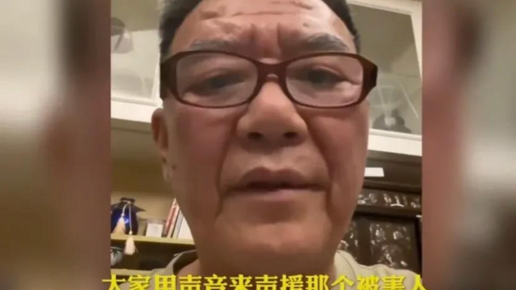 李立群老爷子说：“如果这次唐山打人事件中，被打的是我的家人，我会让警察先处理