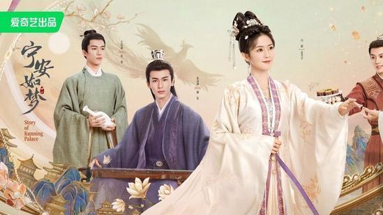 杨幂|白鹿到张凌赫家中两度过夜，热恋期情侣鞋被抓包，恋情助攻新剧