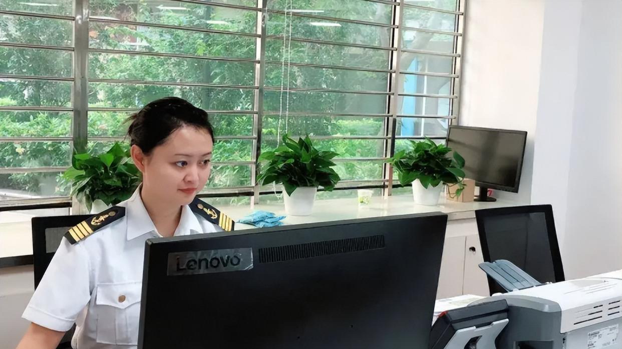 国企|又一国企大量招聘正式工，六险二金待遇佳，应届生报考更吃香