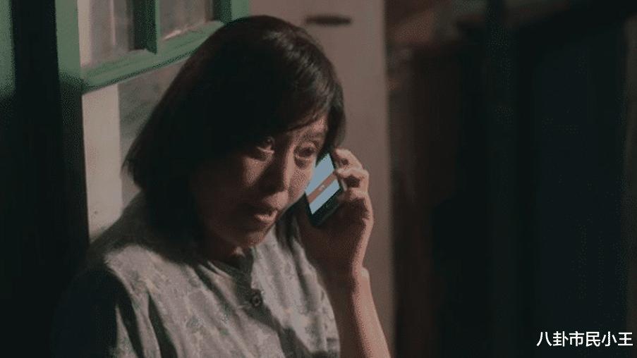 父母起诉22岁大女儿拒养2岁弟弟胜诉，评论区里留下了3万句脏话