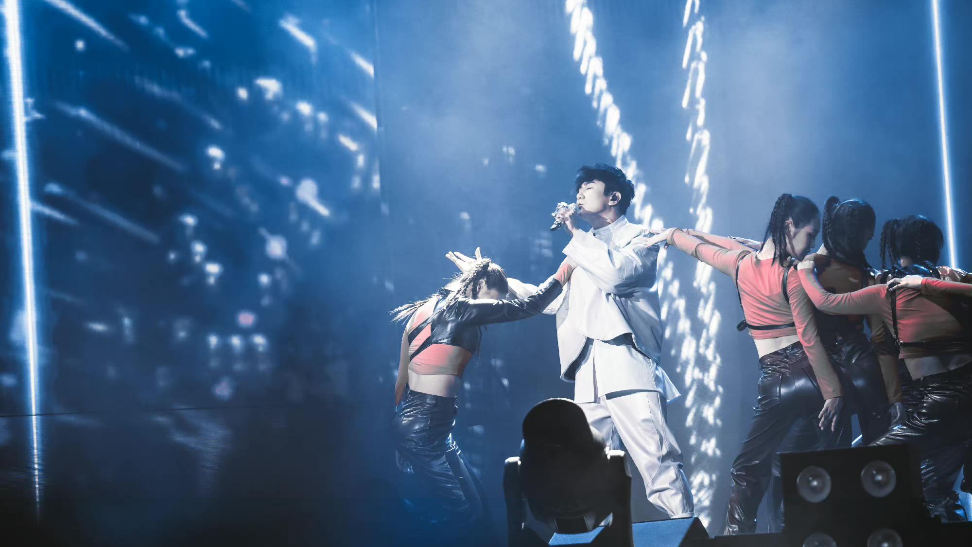 林俊杰|林俊杰演唱会引发的粉丝乱战，是没必要，还是有意为之？