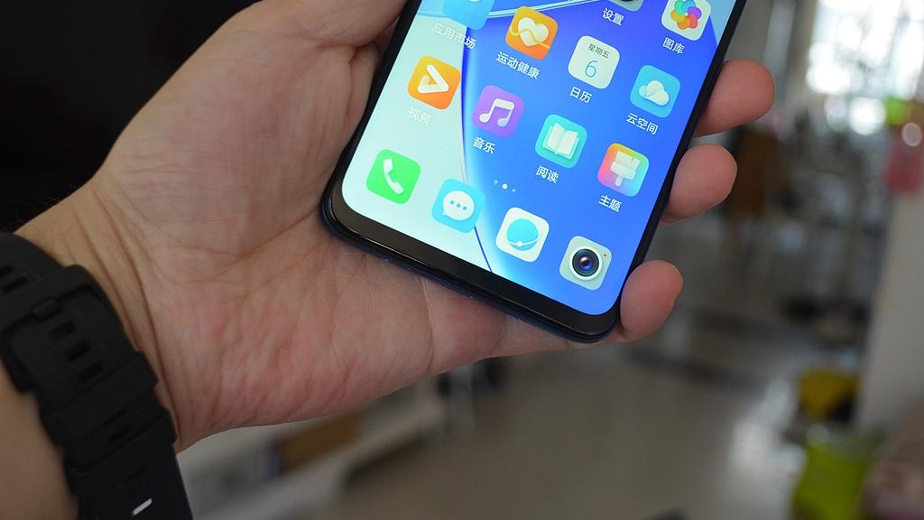 荣耀play|大内存，大电池，大屏幕，荣耀Play6T，老年机的不二选择