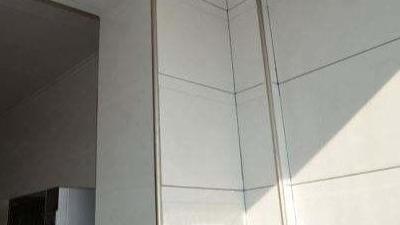 瓷砖到底是贴阳角线条好，还是用碰角好呢