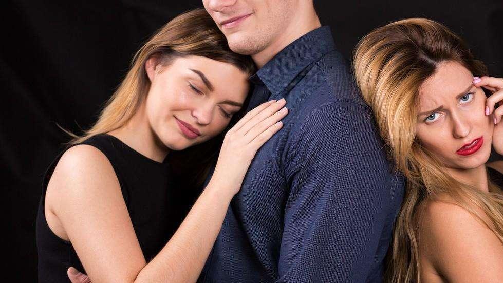 北京情杀案，女白领露水情缘，遇上情人动心，最后只能雇凶杀人