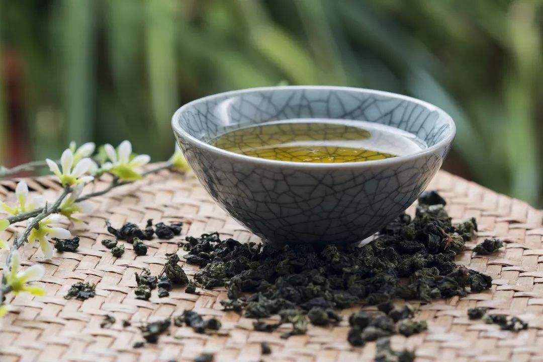 新房新车放茶叶能除甲醛？不靠谱！
