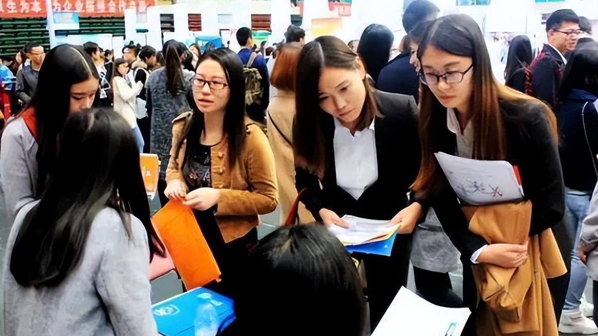 科锐|“海军文职”面向社会招聘，6险2金待遇令人心动，应届生优势大