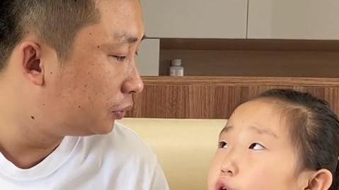 原罪|9岁网红杨子钰爸妈离婚，疑似钱是原罪，网友：杨爸红了抛弃杨妈