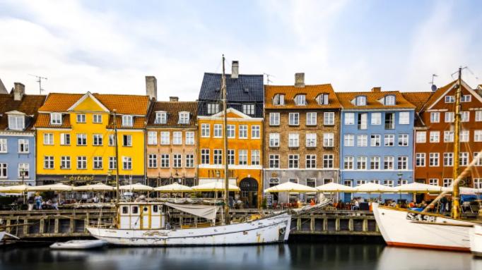 哥本哈根|哥本哈根有看不完的名胜古迹，它使人忙得不能睡觉，也不想睡觉