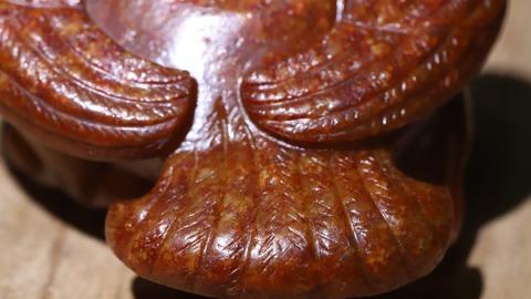 |舊藏和田玉“枣红皮 迦楼罗”