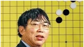 金庸|金庸师父聂卫平，瞒着家中妻子和王刚妹妹王静下棋，下着下着就怀孕了