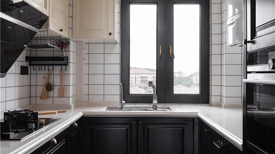 120平现代风三居室，客餐空间自然木色营造最舒适的肌理