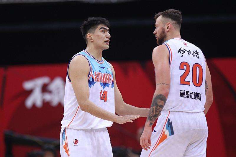 广东男篮|2米14！2米11！广东补强瞄准周琦前队友，杜锋欲靠他抗衡莫兰德