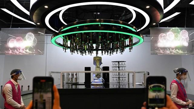 机器人|日本记者谈冬奥见闻: 志愿者服务让人温暖 高科技应用如置身未来