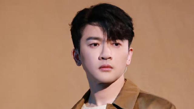 披荆斩棘|《披荆斩棘》有人成黑马，有人成炮灰，可节目的话题效果早已达到