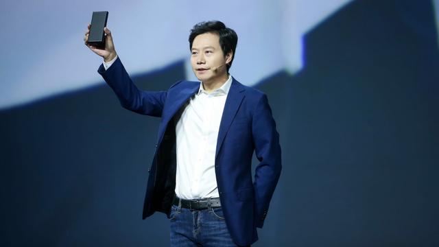 小米科技|小米12 Ultra真机出炉，徕卡镜头确实惊艳，米粉觉得够高端吗？