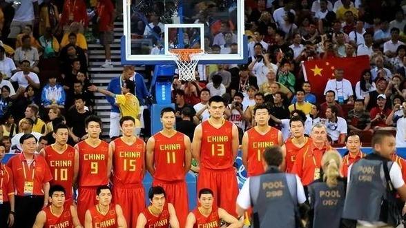 中国男篮|中国足球男足稀烂那就不用说了，为什么中国男篮也这么差劲？