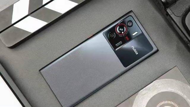 iPhoneSE|80倍变焦！4800mAh+80W，性能媲美麒麟9000