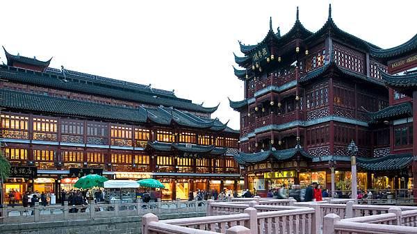 红酒小镇|在上海，很少会有人把迪斯尼称做是上海的“郊游圣地”，即便是上海本地也不多