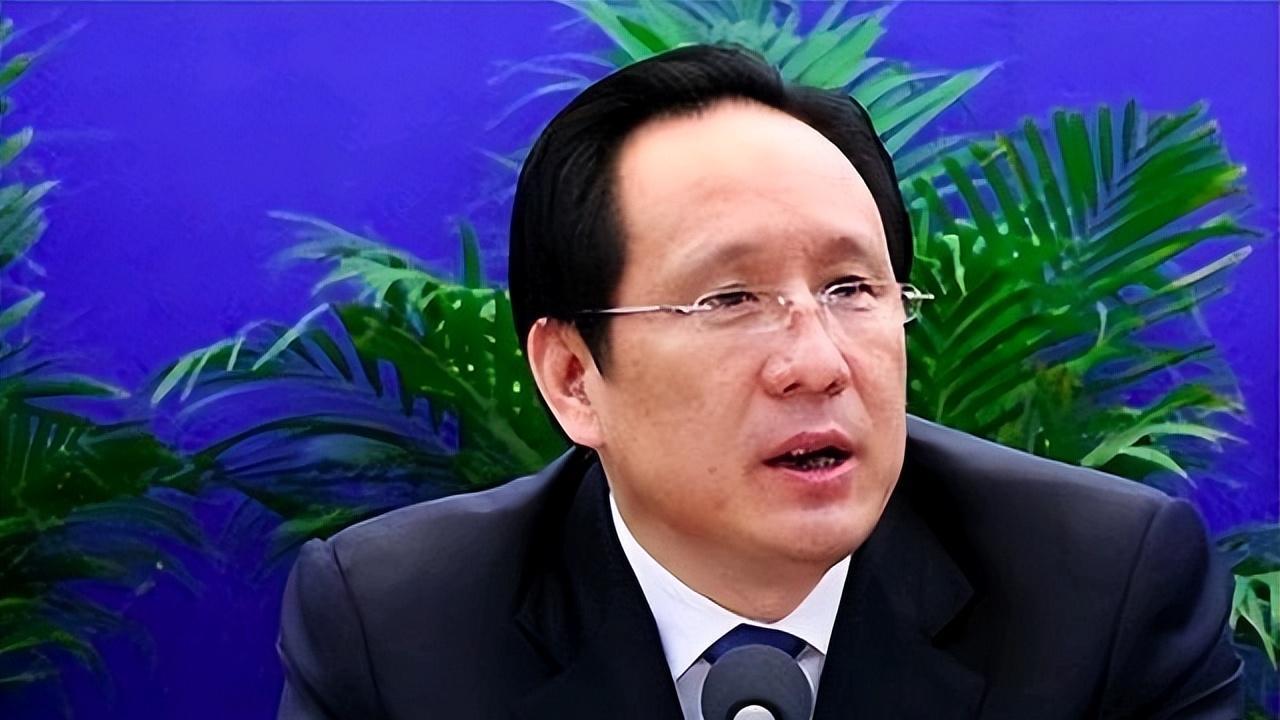 2014年，中国高铁总设计师被判死刑，法庭现场落泪：我对不起人民